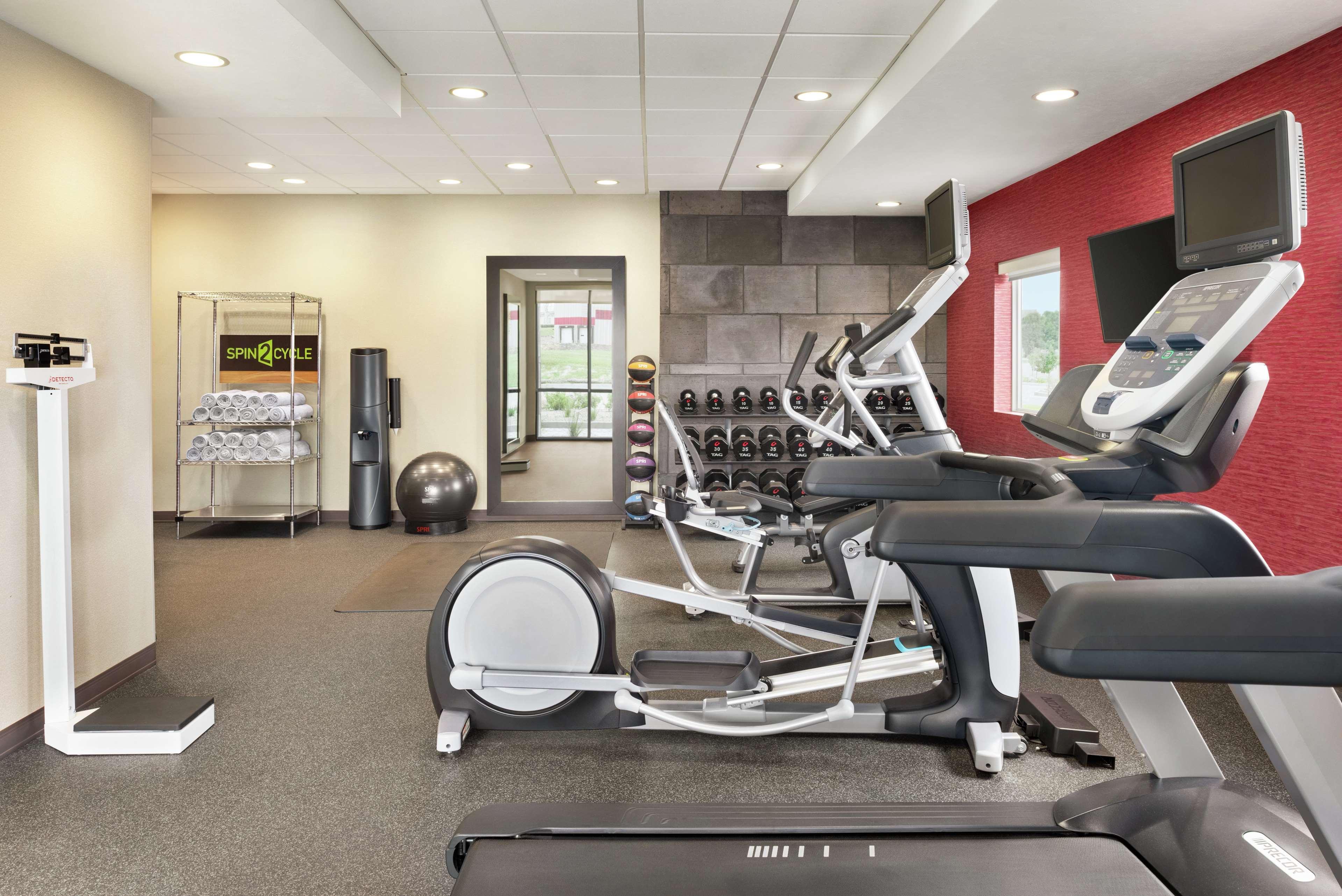 Home2 Suites By Hilton Bismarck Esterno foto