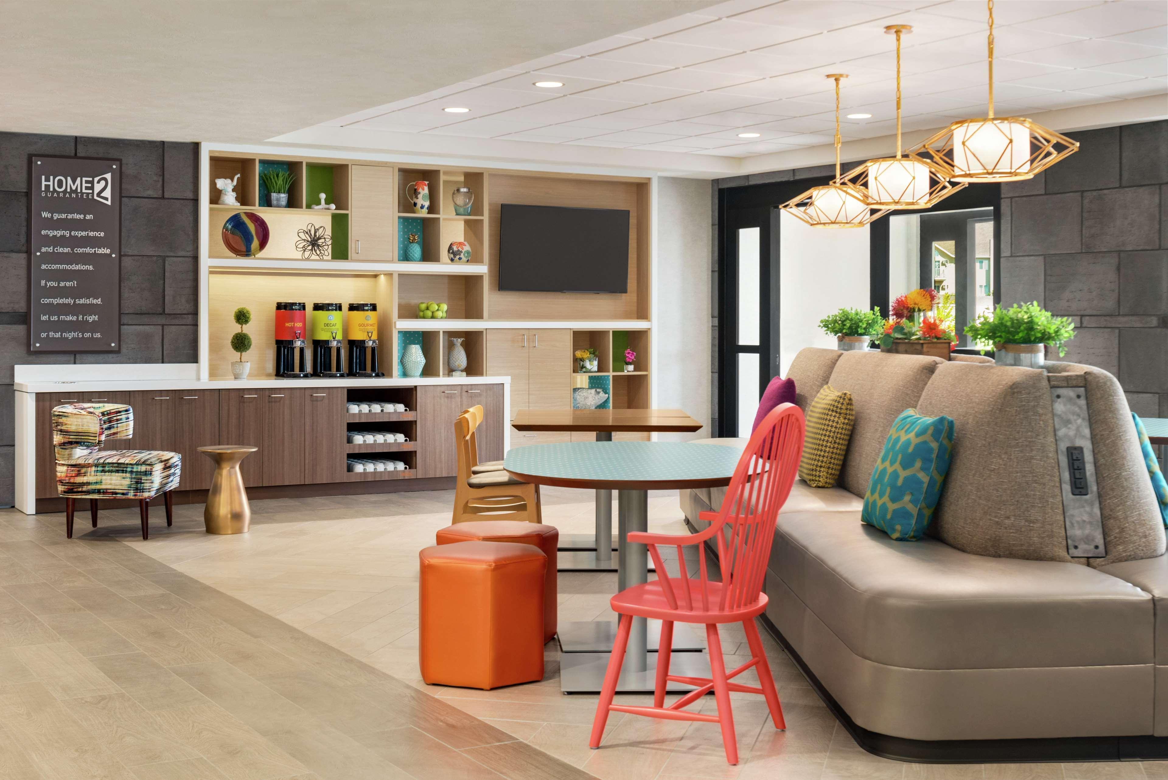 Home2 Suites By Hilton Bismarck Esterno foto