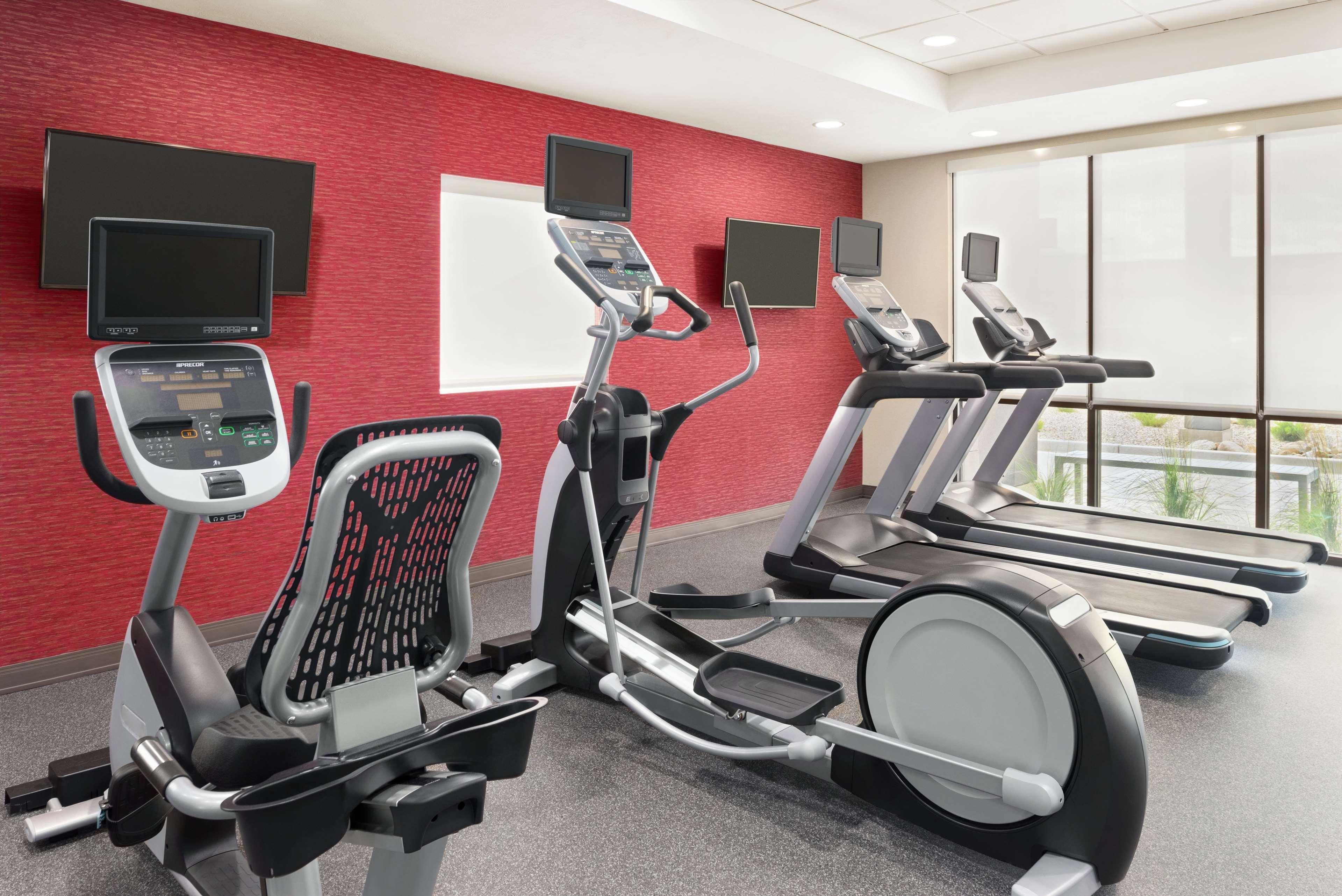Home2 Suites By Hilton Bismarck Esterno foto