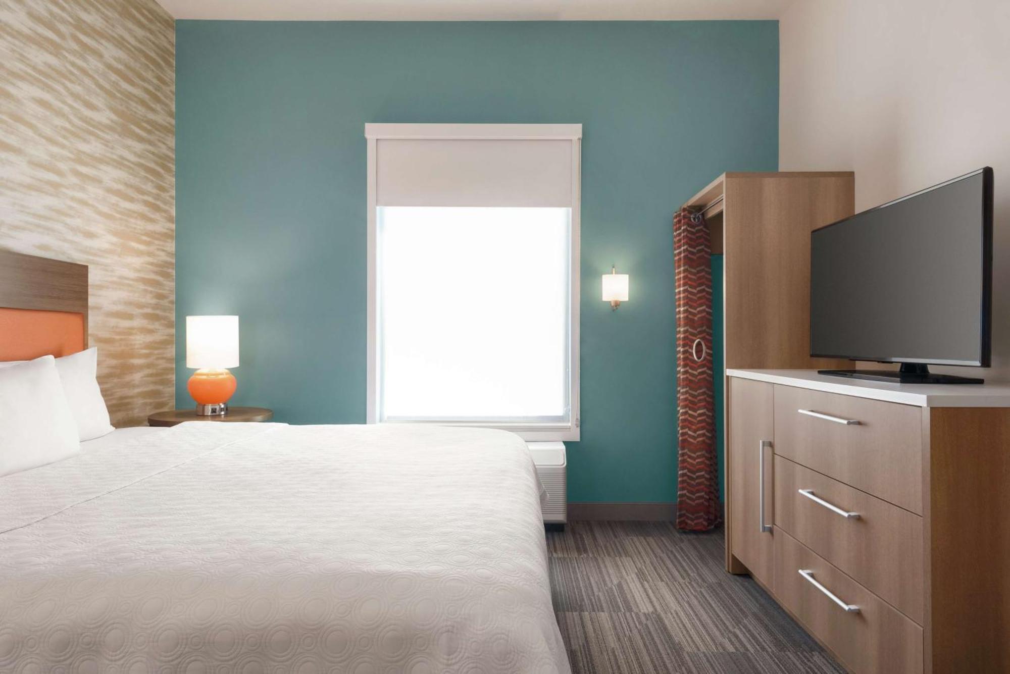 Home2 Suites By Hilton Bismarck Esterno foto