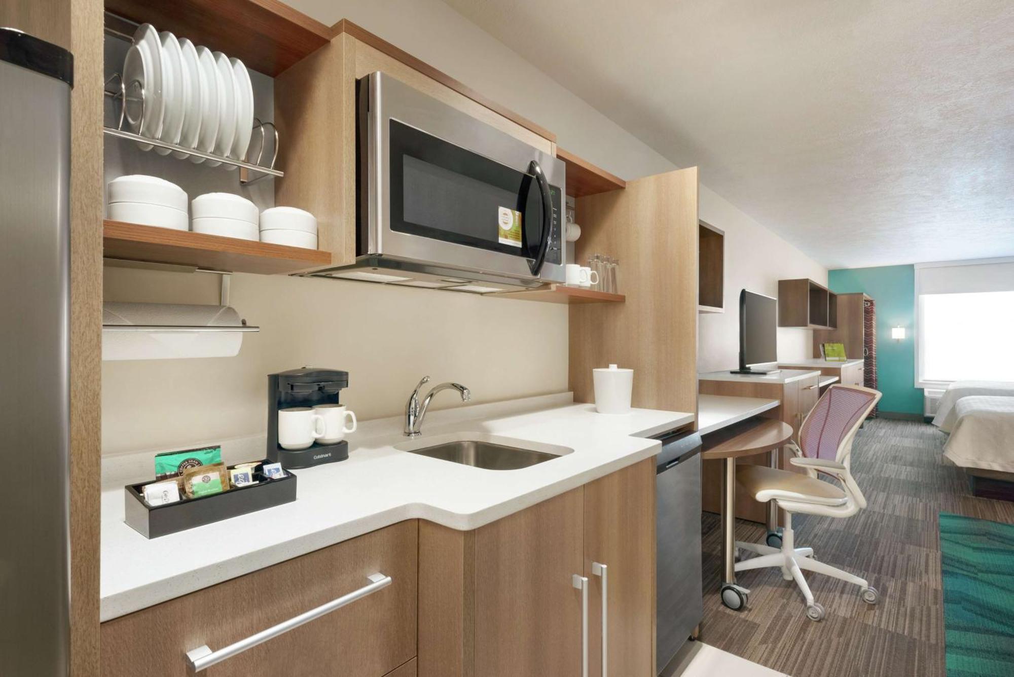Home2 Suites By Hilton Bismarck Esterno foto